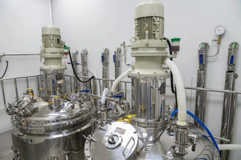 How a Turbine Oil Filtration Machine Manufacturer Enhances Equipment Efficiency