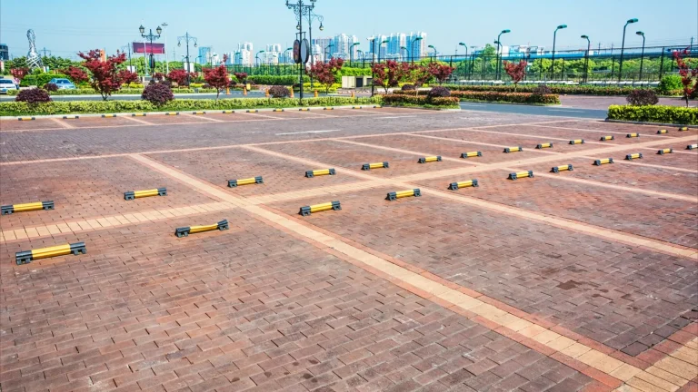 Road Corner Guard Manufacturer in Ahmedabad